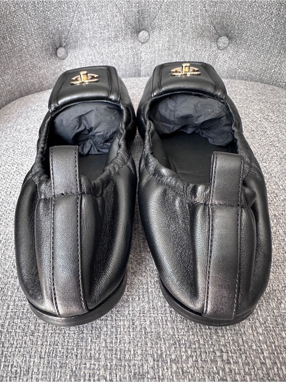 CHANEL BLAZY BLACK SQUARE TOE LEATHER CRUNCHY FLATS GOLD TURN LOCK CC LOGO 38C - Picture 14 of 14